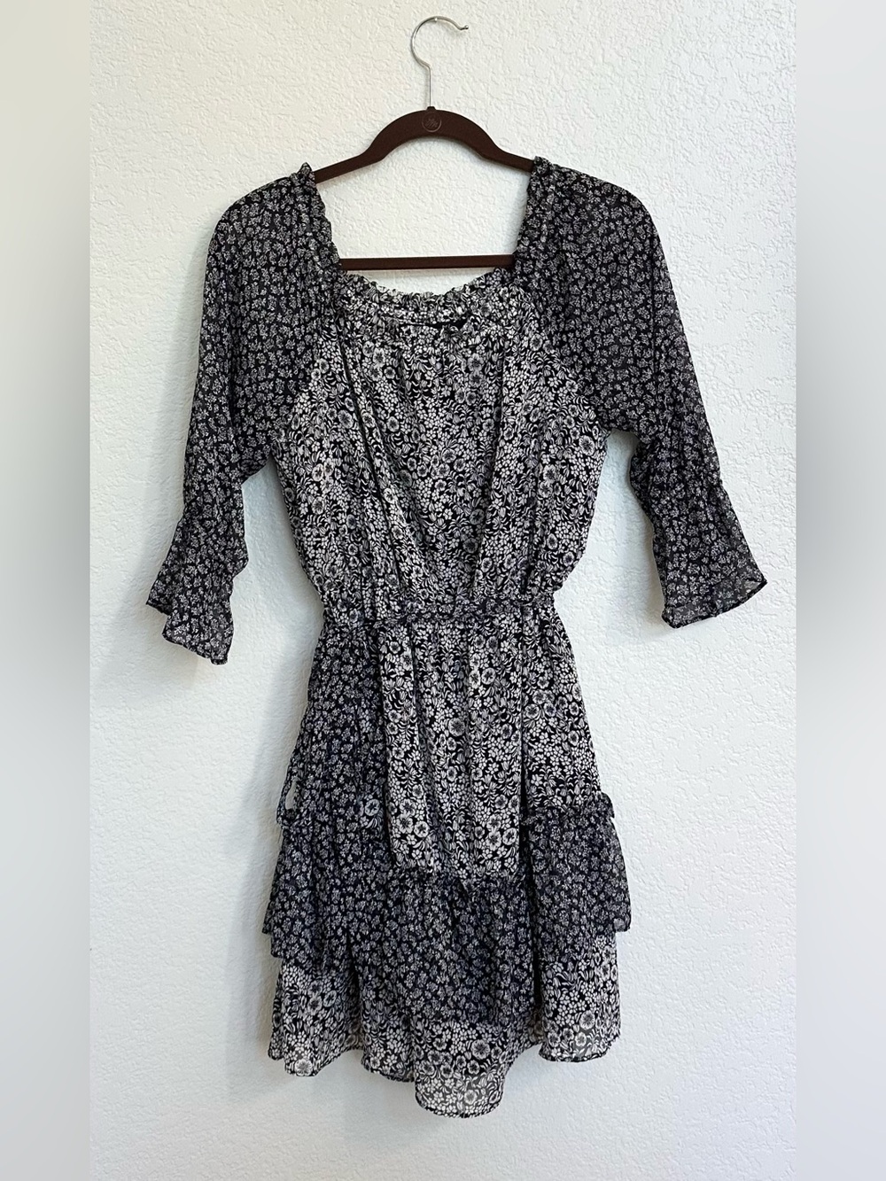 LOFT Black & White Mixed Floral Tiered Ruffle Mini Dress LP